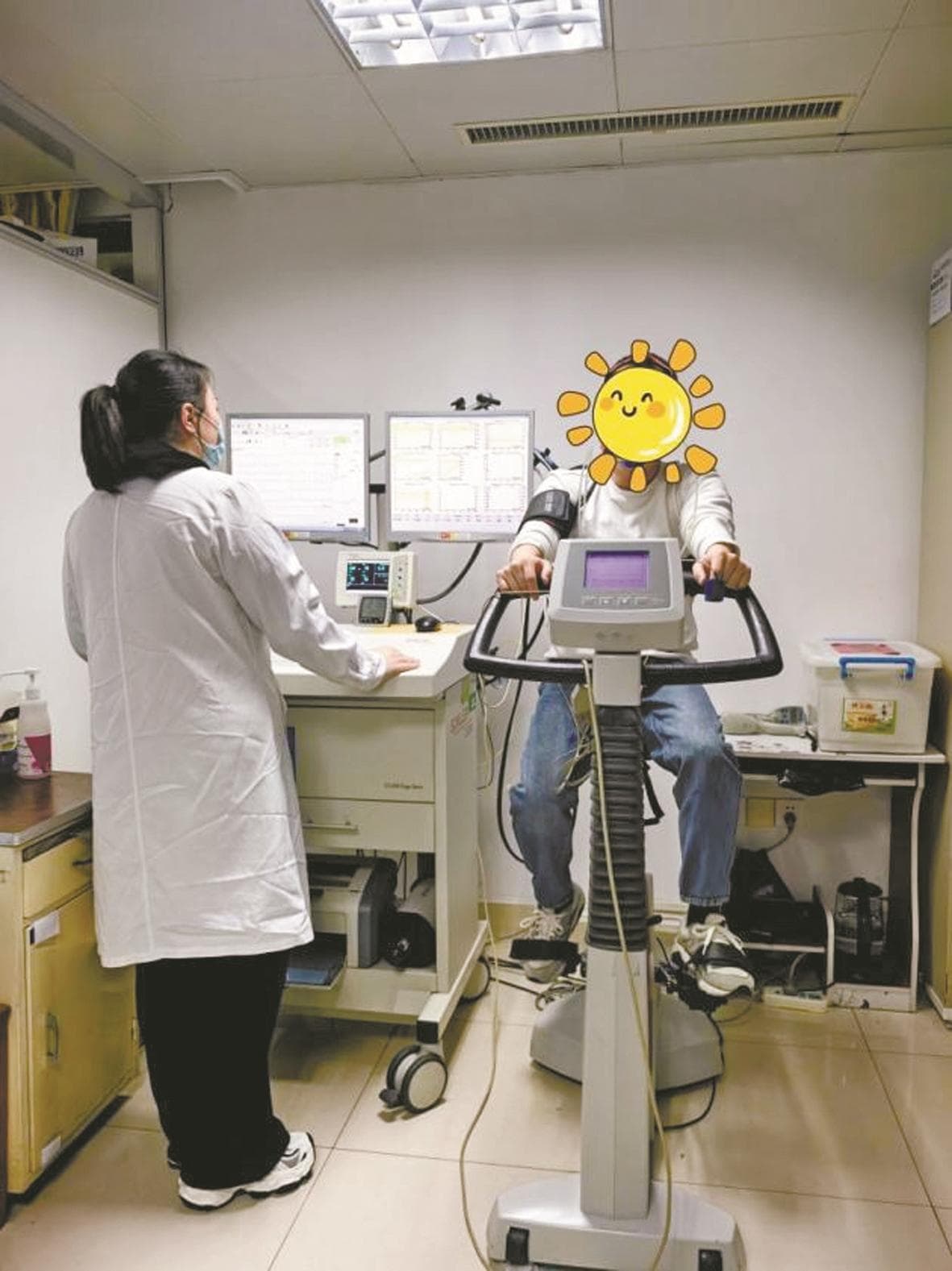 运动时没有任何不适 心率却直飙200次/分 跑友：我还能继续跑吗？