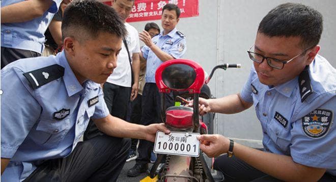 无牌无证上路，后果有多严重？电动车、三轮车、四轮车主注意了