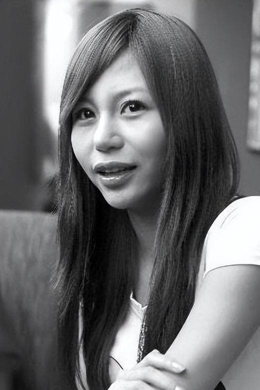 一句“宁坐宝马哭不坐自行车笑”，被称拜金女鼻祖，如今马诺如何