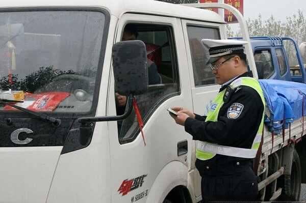 深圳外地货车限行时间，深圳小货车限行地图