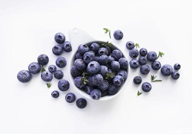 孕妇与蓝莓的甜蜜邂逅：能吃吗？怎么吃？看这里！