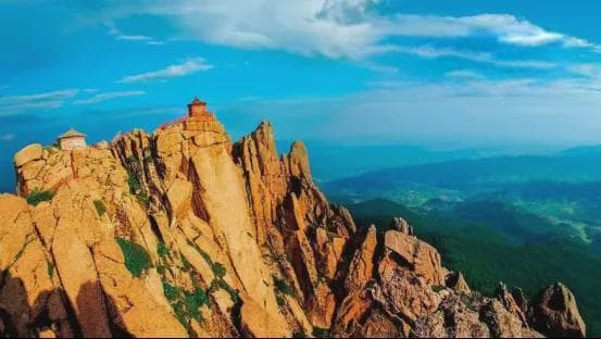 走进山西宁武芦芽山，探索“黄土高原的绿色明珠”的自然奇观