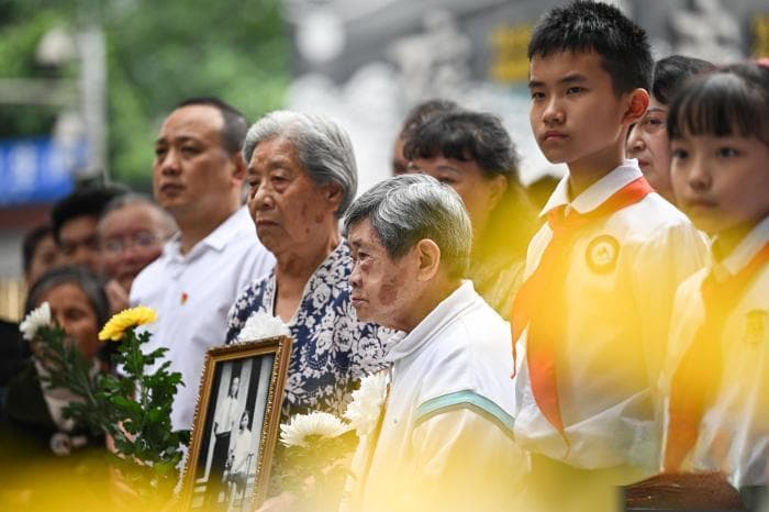 重庆大轰炸幸存者缅怀遇难同胞：历史伤痛一刻未忘