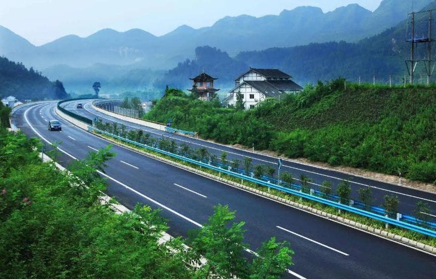 高速公路安全出行十注意，您学会了吗？