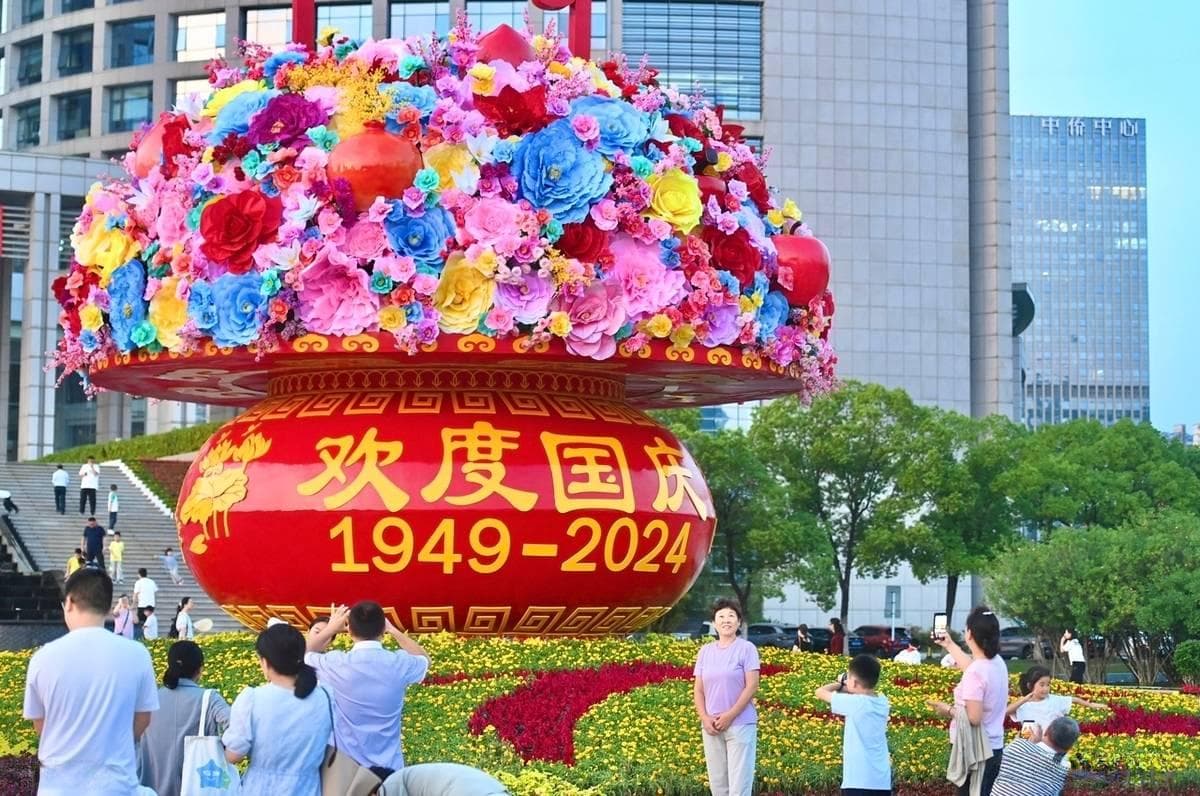 国庆节，打卡南京，吃啥？试试这9大小吃，好吃不贵，地道金陵味