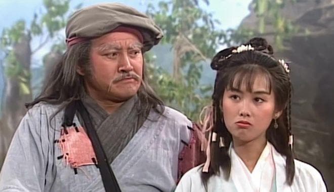 洪七公是何来头，凭什么当帮主？你看他爹是谁，萧峰见了都要跪拜