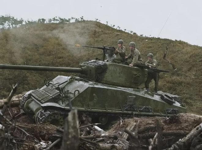 浅析：T-34中型坦克为何很少配备高射机枪？苏军战术习惯是主因