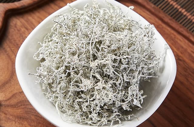 莓茶的主要成分及功效：女性饮用的利与弊