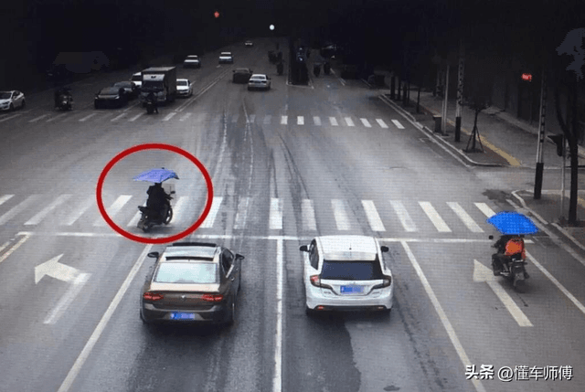 摩托车闯红灯会被拍吗？车友交流实录
