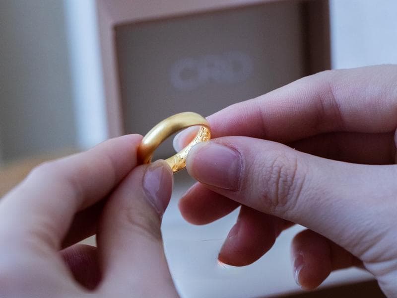 黄金首饰怎么清洗最亮？五种实用清洁方法