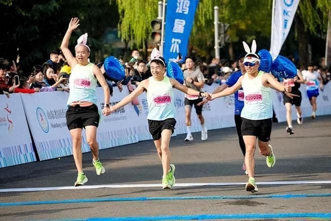 马拉松赛道上的“兔子”，明明没有工资，为何大家还要抢着当？