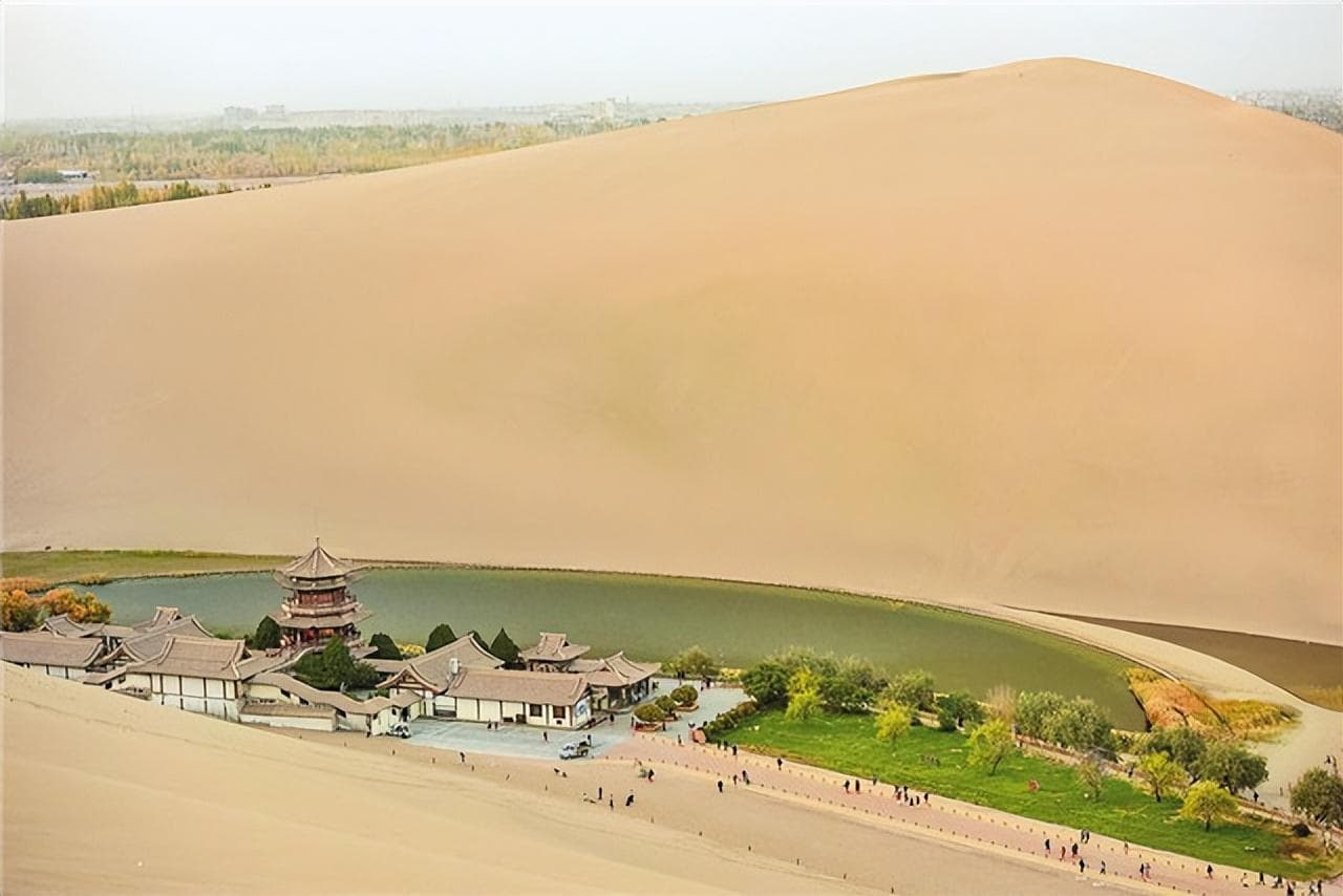 破解“旅长游短”难题——甘肃大敦煌文化旅游经济圈启示