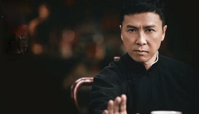 《叶问4》票房破8亿引争议：传统武术与现代格斗的融合之路