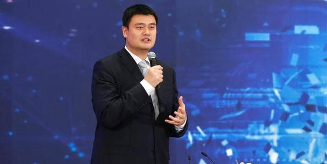 NBA球员退役后的多样人生：从篮球巨星到保安的精彩转变