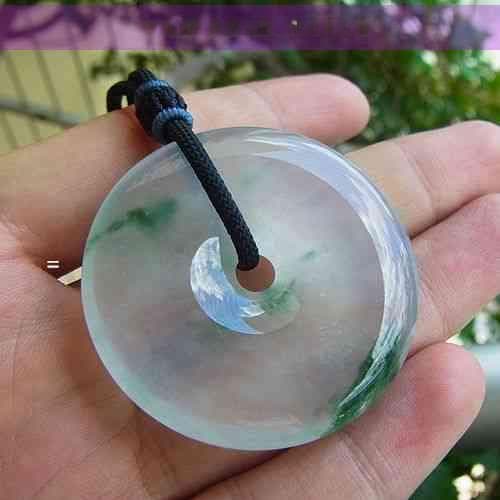 探究黄沁石英岩质玉的价值与特点