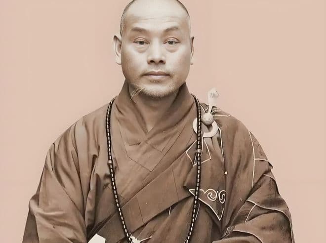 圆瑛大师训诫：去寺庙不要只拜佛，真正教义藏在大雄宝殿这个地方