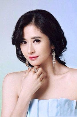 何美钿个人资料简介：从体操冠军到演艺圈