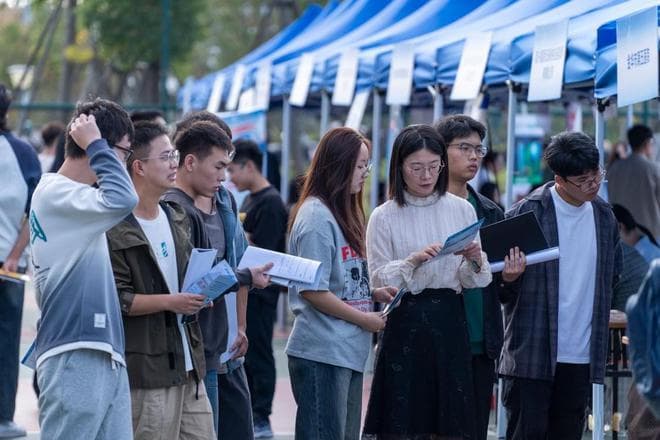 大学毕业生不如早退学学技术？背后原因值得深思