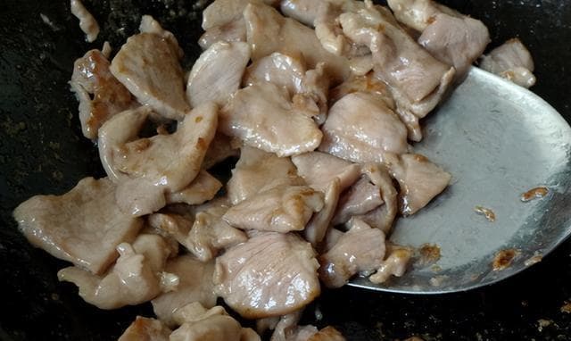 炒瘦肉，无论肉片还是肉丝，牢记3点，保证滑嫩可口，比豆腐还软