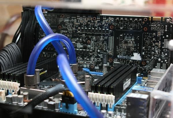 电脑噪音大怎么办？电脑运行声音很大解决指南