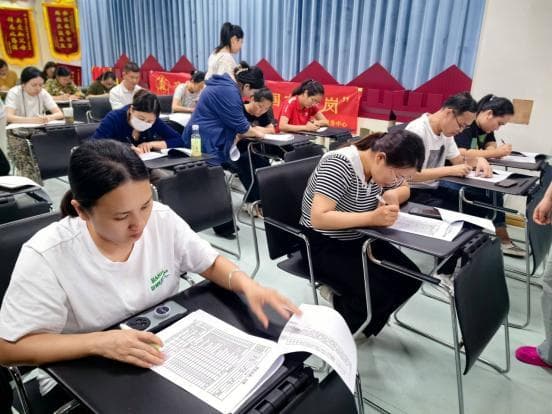 携手共建智障儿童的美好未来！市残疾人综合服务中心智障康复组家长学校成果展