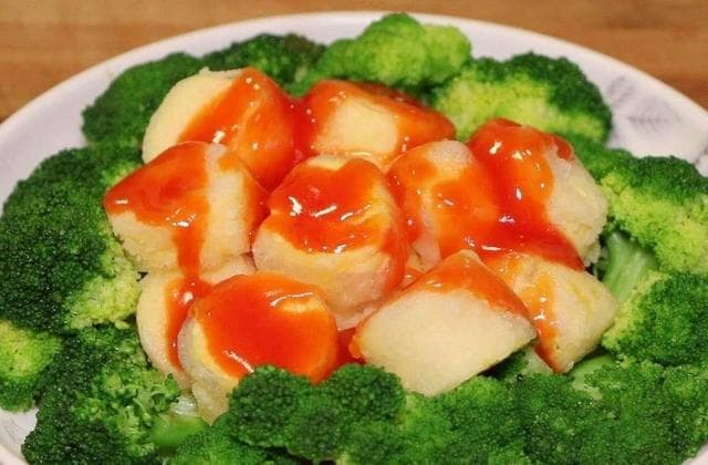 重庆火锅：味蕾上的城市记忆与社会文化的交融