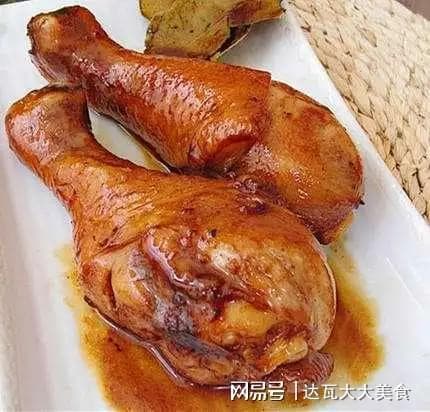 电饭煲焖鸡腿：简单几步做出鲜嫩多汁的美味
