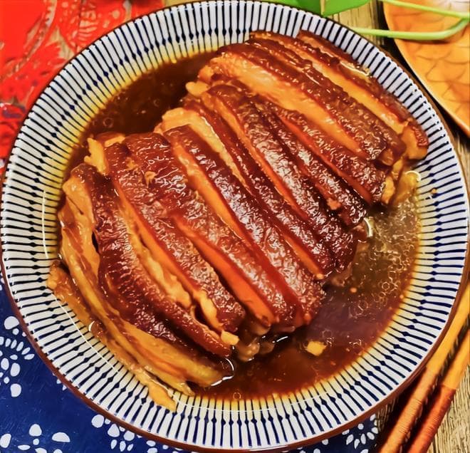 蒸扣肉：一道承载着团圆记忆的传统佳肴