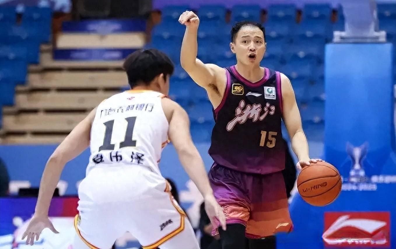 CBA俱乐部杯：浙江稠州金租98-68大胜全华班的吉林九台农商银行队