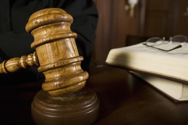 案件8个月看不到人：司法透明度与公众知情权的法律困境