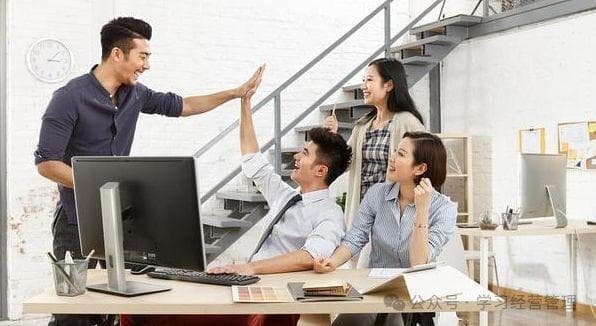 人品差的同事都有这12个习惯