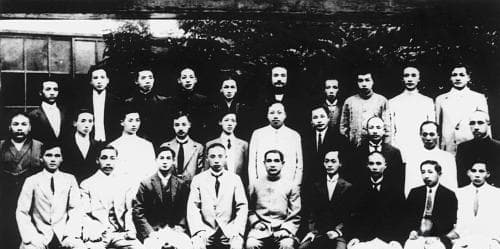 孙中山领导的二次革命与两次护法运动：历史脉络与区别