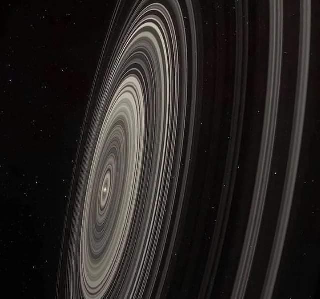 超级土星J1407B：光环能连接地球和太阳，长达1.8亿公里