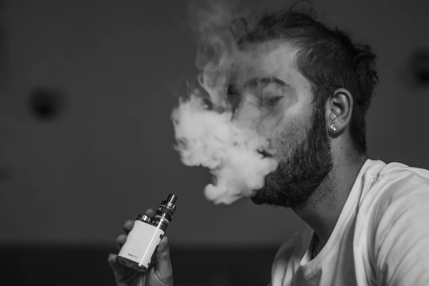 最新研究：尼古丁电子烟助力高效戒烟