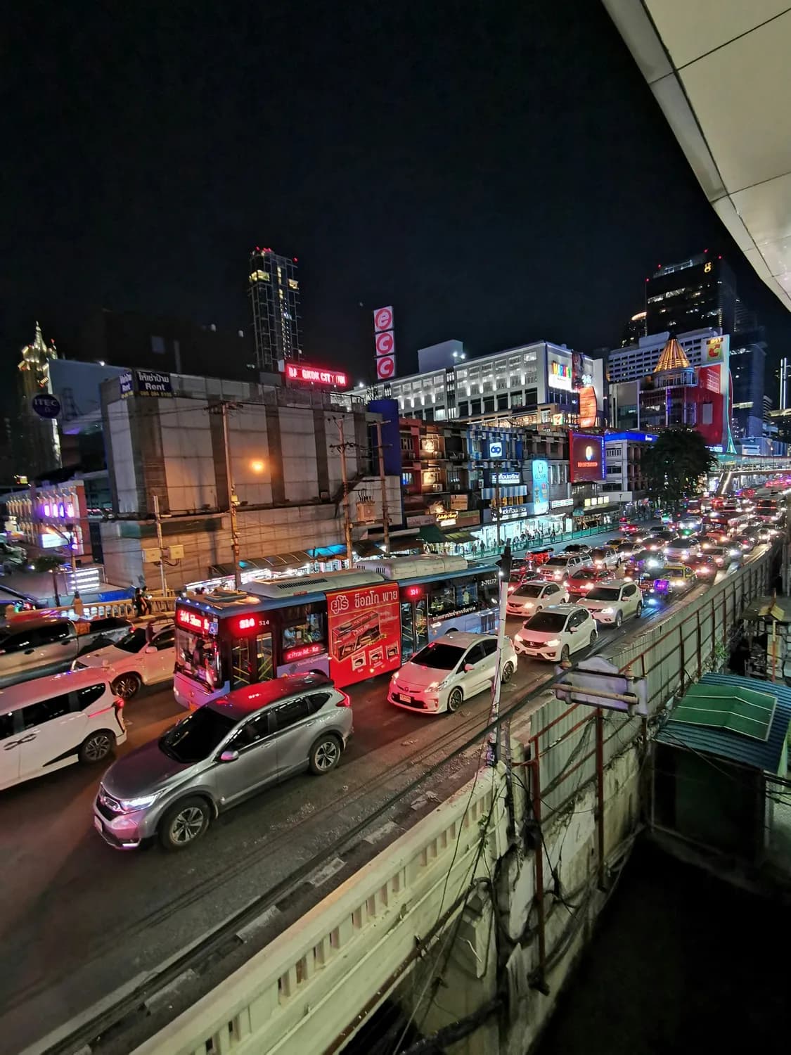 重庆解放碑跨年夜交通管制全攻略