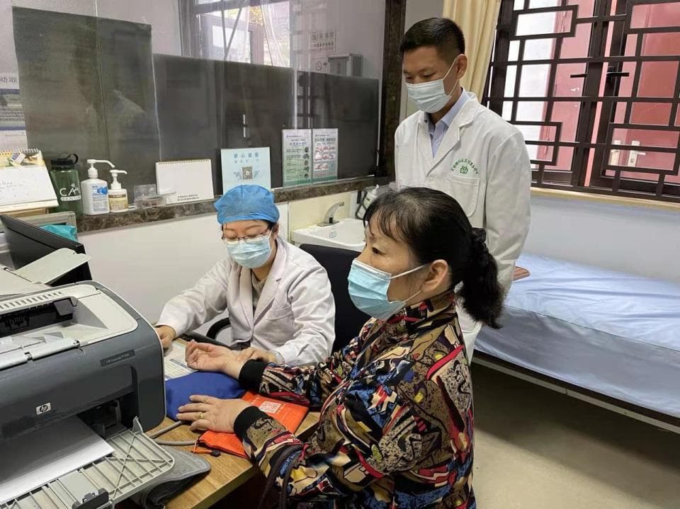 这种皮肤病越挠越痒！医生建议做好这四点科学防治