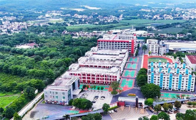 初中学职校的专业课程学习难度如何克服？