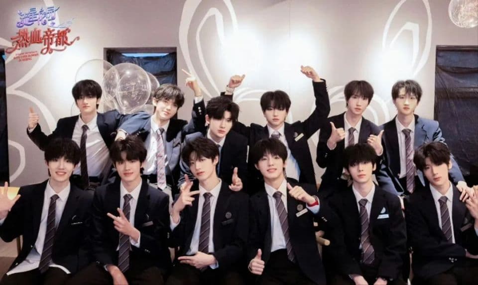 从TFboys到时代少年团：揭秘时代峰峻的家族式养成体系