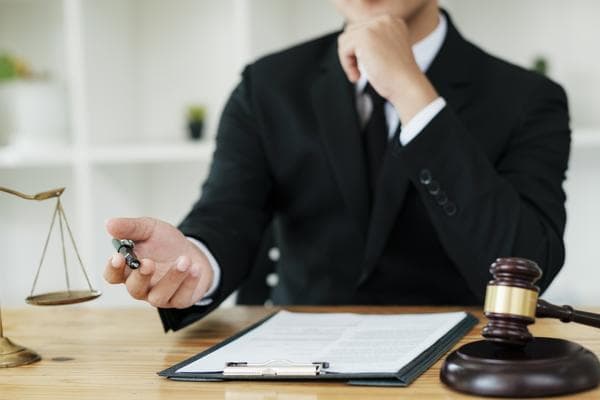 法律在现代社会中的作用与重要性：法的作用有哪些？
