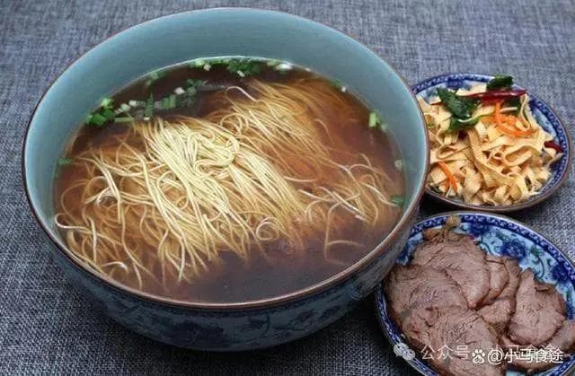 上海十大名面：从阳春面到大肠面，品味申城面食文化