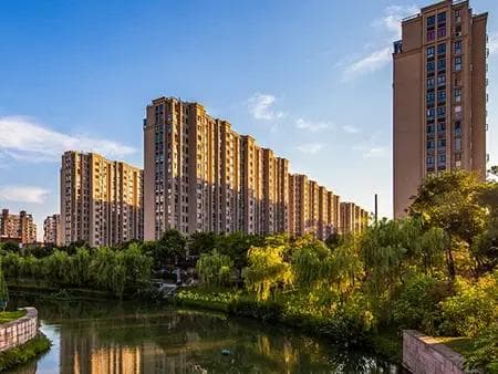 新房与二手房价格差异之谜：成因与购买需知全解析