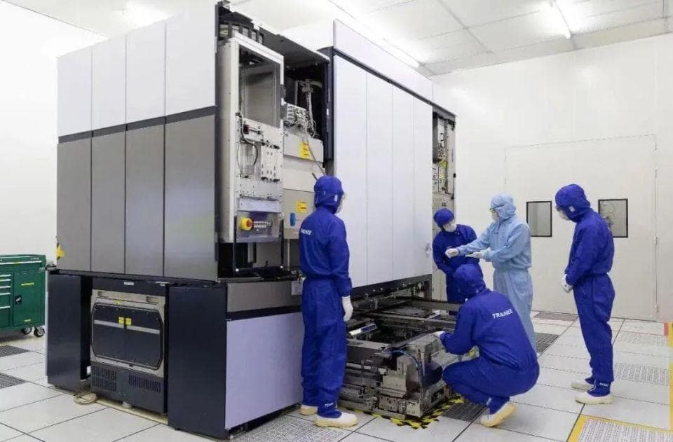 中国芯片的2025：洗牌、反围堵、“死磕28nm”练内功