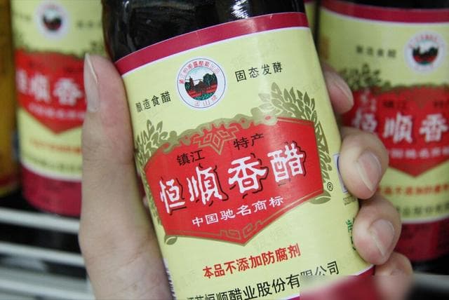 同是食醋，“镇江香醋”和“山西老陈醋”区别很大，学会再买不亏