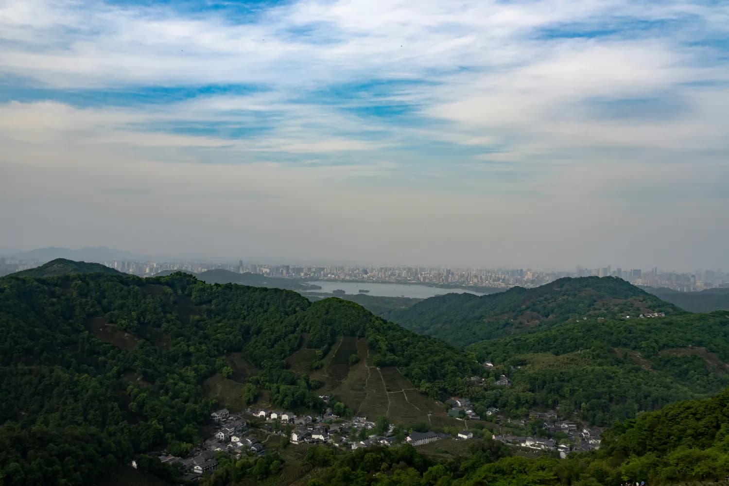 岳麓山与橘子洲：长沙文旅打卡攻略