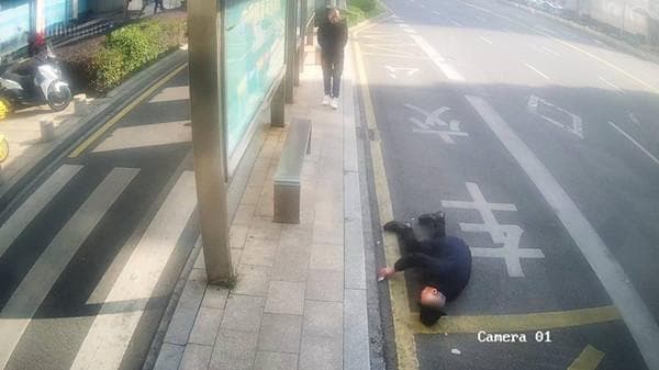 扶老人事件：人性温暖与社会信任的重建