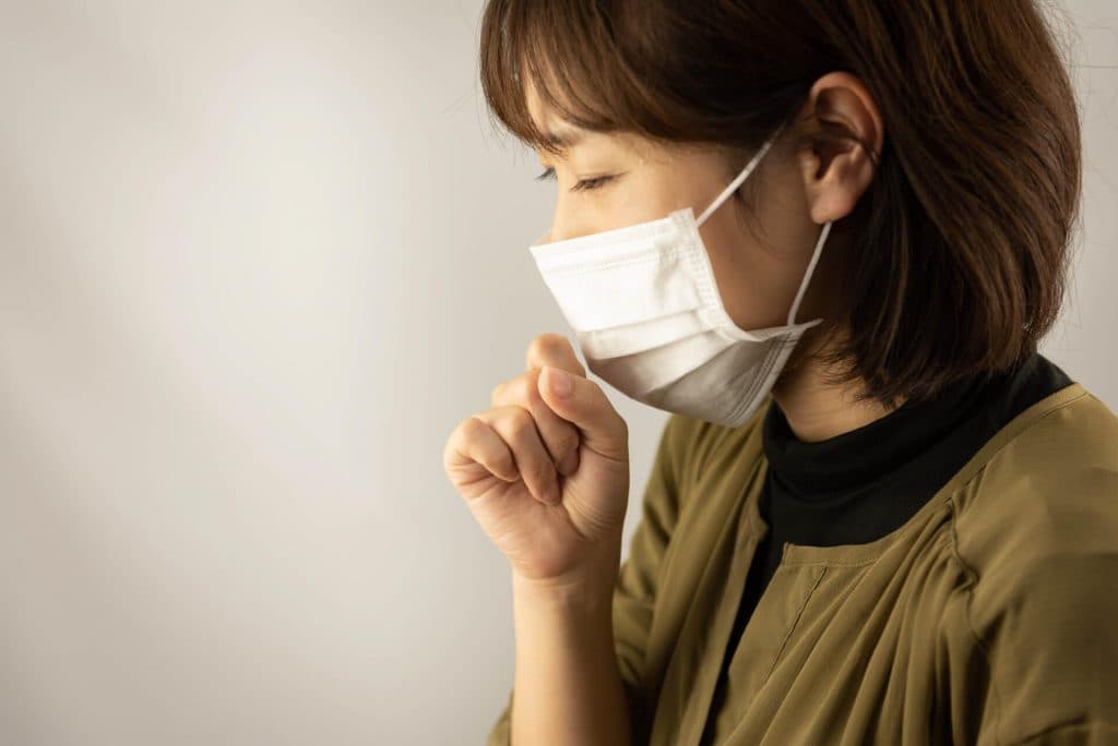 咽喉炎是什么？急性与慢性症状、治疗及预防全解析