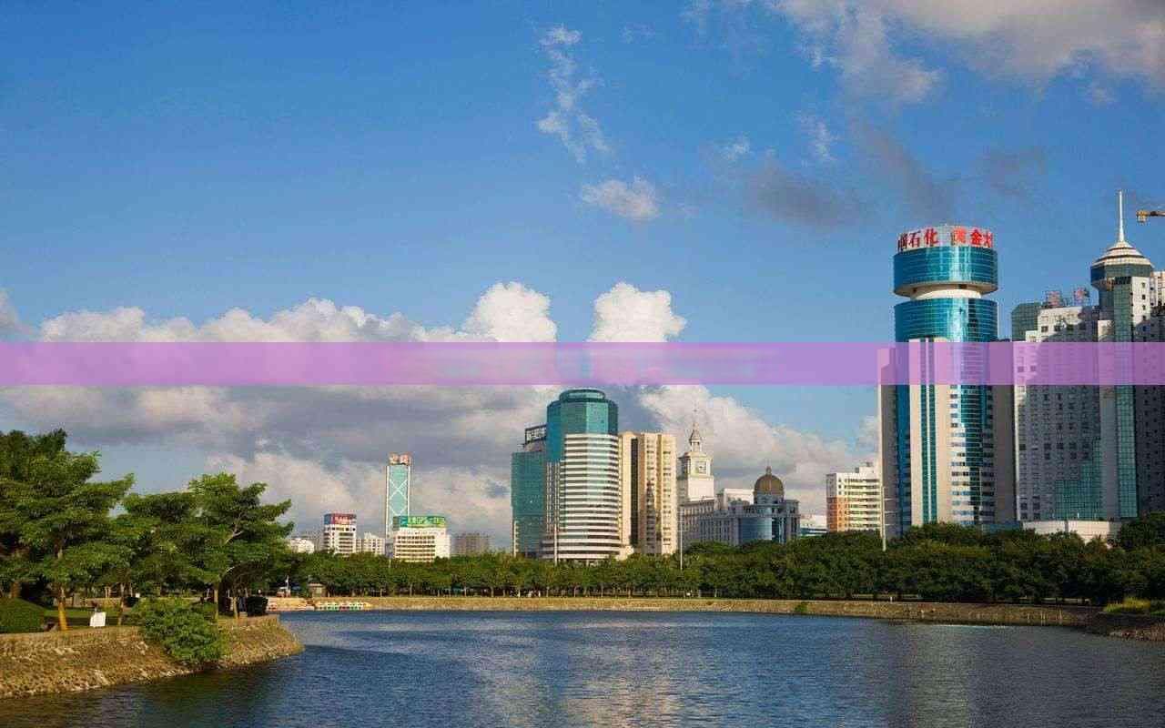 父母旅游跟团：如何选择目的地、注意事项及坏处分析