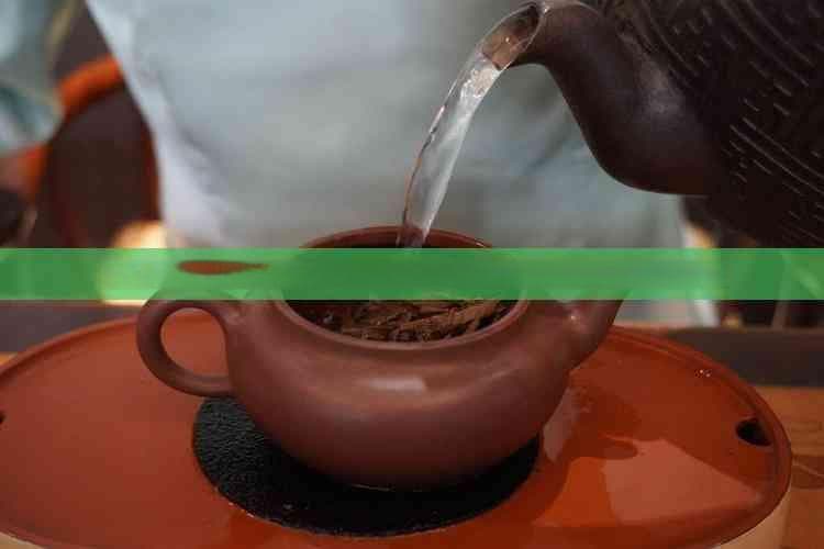 普洱茶价格波动解析：为何近期普洱茶市场出现降价现象及影响因素探究