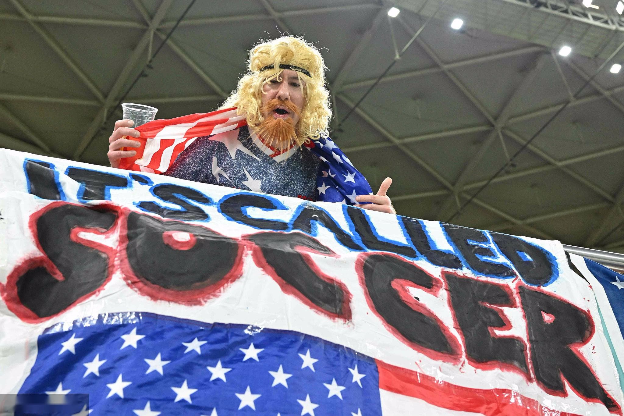 美国人为啥非得管足球叫soccer？你错了！soccer才是真正的“足球”