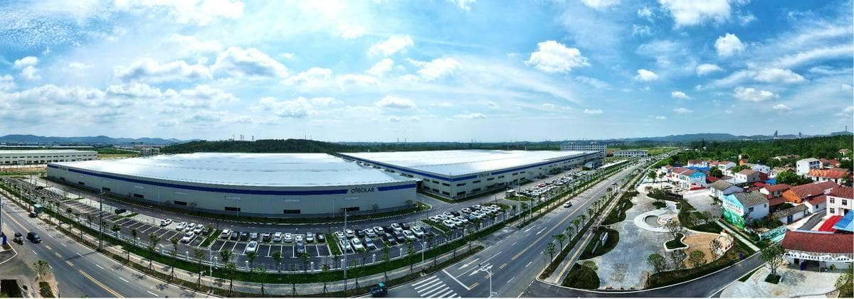 荆门市工业经济转型升级：化工、新能源、汽车三大产业齐头并进